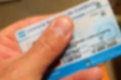 Por deber la cuota alimentaria, le sacaron el registro de conducir y lo inscribieron como “riesgoso” para acceder a créditos