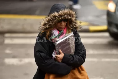 ¡Con el abrigo bajo el brazo! Los tucumanos pasarán de la mañana más fría a un sol radiante