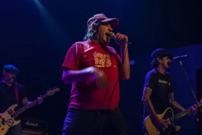 2 Minutos vuelve a Tucumán para festejar sus 35 años a puro punk