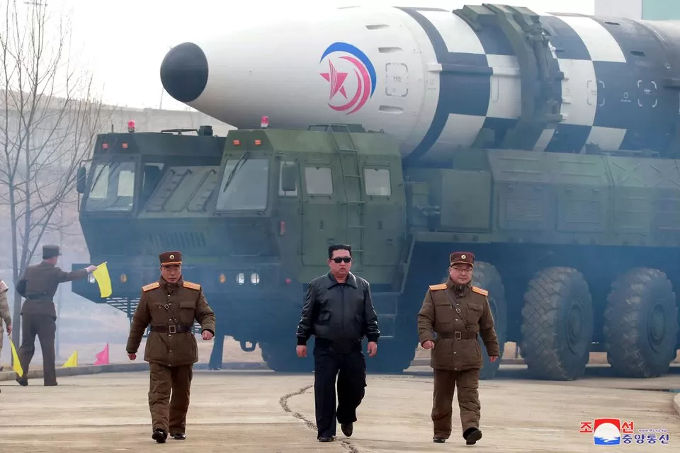 El particular video de Corea del Norte para mostrar el lanzamiento de un nuevo misil