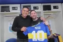 Riquelme le regaló la 10 de Boca a Messi