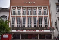 Los baluartes de la memoria arquitectónica alrededor de la plaza