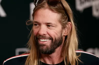 El rock está de luto: murió el baterista de los Foo Fighters