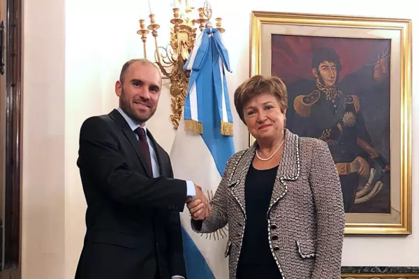 FMI: el board aprobó el acuerdo y desembolsó U$S 9.650 millones