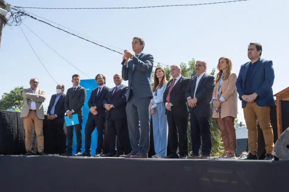 Cafiero da vuelta la página y afirma que el adversario es Macri y no La Cámpora