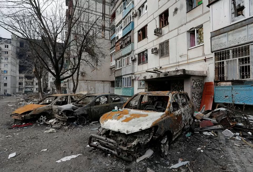 CIUDAD DEVASTADA. Mariupol es blanco de bombardeos rusos. Foto de Reuters