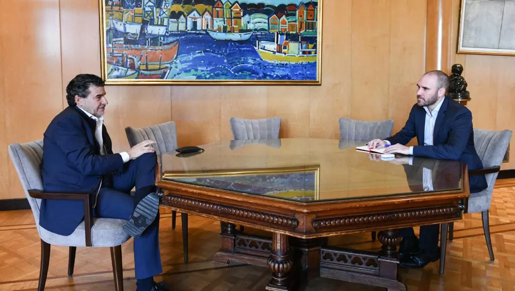 ENCUENTRO. El ministro de Economía de la Nación, Martín Guzmán, se reunió con Miguel Galuccio, presidente y CEO de la petrolera Vista, segundo productor de shale oil en Vaca Muerta.