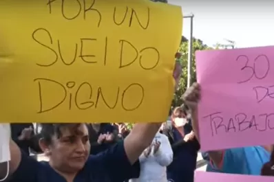 Reclamo de empleados de limpieza en los hospitales: Cobramos $ 31.000