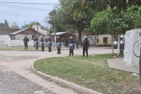 Desbarataron dos quioscos de droga vinculados al clan Los 30