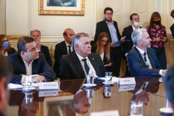 Jaldo y otros gobernadores respaldaron el Régimen de Coparticipación ante el Presidente