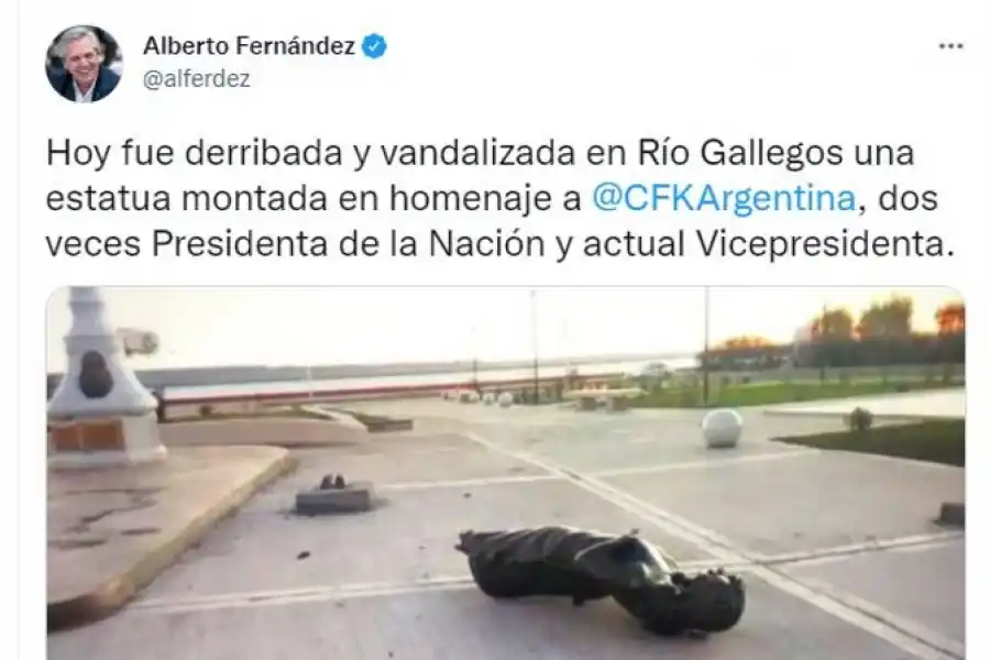 El Presidente condenó el ataque a la estatua de Cristina