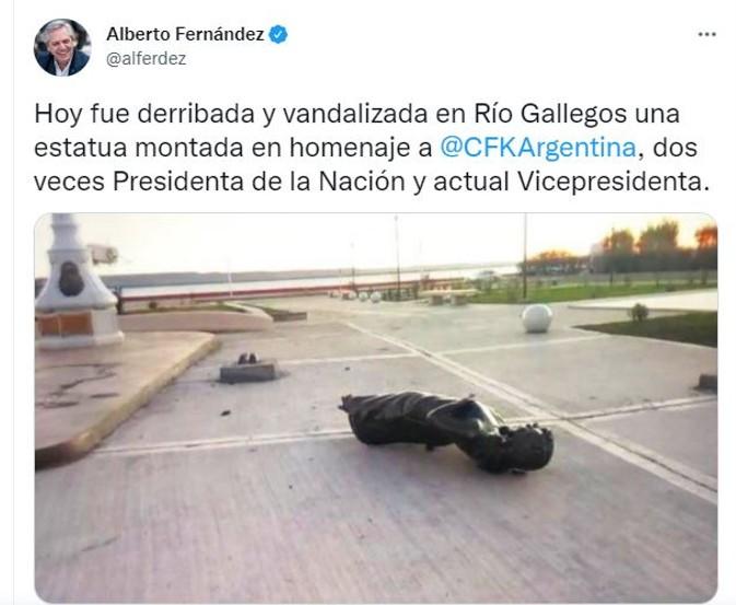 El Presidente condenó el ataque a la estatua de Cristina