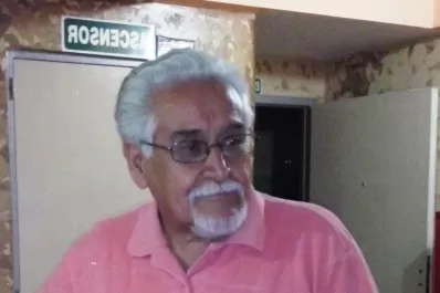 Presentan el poemario “Escombro de luz”