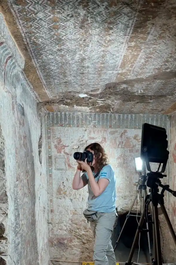 SACANDO FOTOS. Registrando el interior de Luxor.