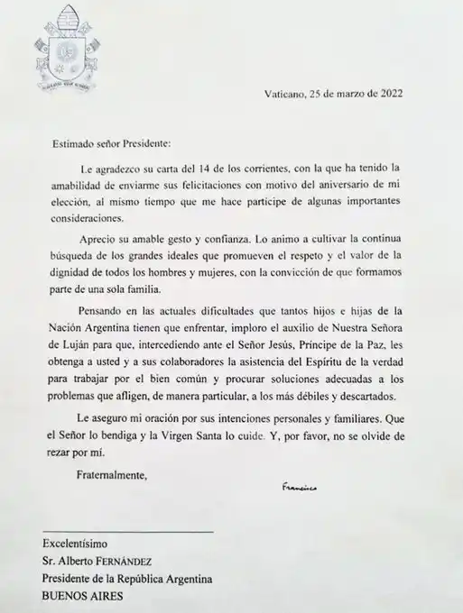 En una carta, el Papa le pidió a  Alberto Fernández “por los más débiles y descartados”
