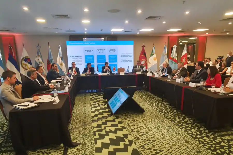 GOBERNADORES DEL NORTE GRANDE. La IX Asamblea se lleva adelante en Salta.