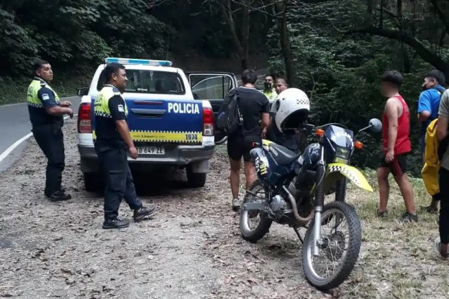 OPERATIVO. Cerro San Javier: rescataron a menores extraviados.