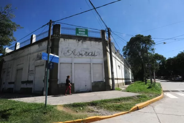 El Cine Astral era la cita obligada en Yerba Buena