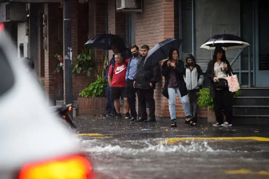 La lluvia sorprendió a los tucumanos: ¿hasta cuándo se extenderá?