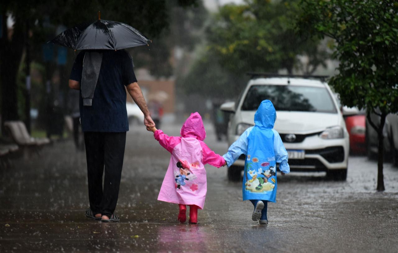 La lluvia sorprendió a los tucumanos: ¿hasta cuándo se extenderá?