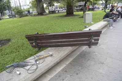 Plaza Independencia: “Más que vandalismo y robos, es sabotaje al espacio público”