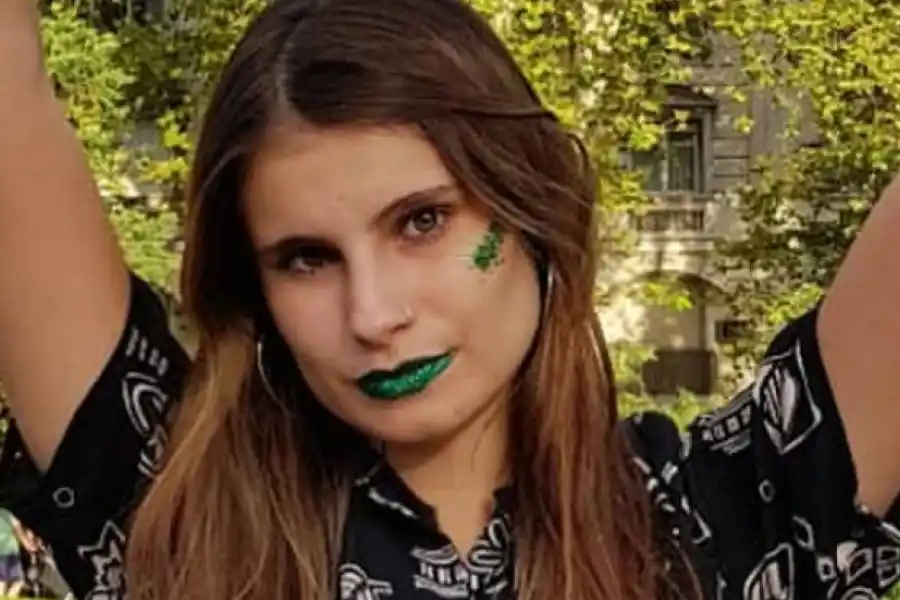 Siete años después de su viaje de egresados contó que fue abusada e impulsó a otras mujeres a hacerlo 