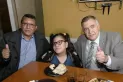 Jaldo prometió asistencia a la familia de una nena con discapacidad que quería conocerlo