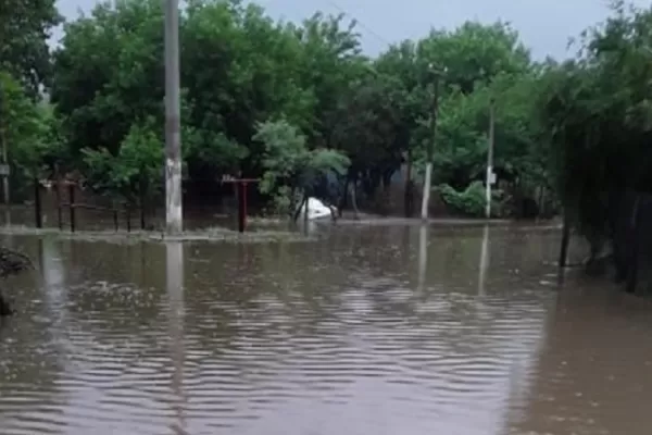 Preocupación por las lluvias en el sur y alerta por los caminos