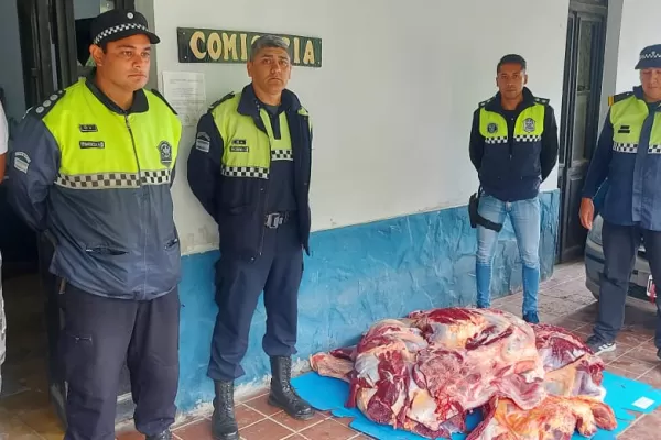 Llevaba 200 kilos de carne en el baúl del auto: la Policía se la secuestró