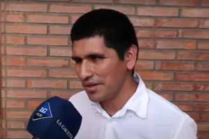 Un desconocido le robó el bastón y un instrumento musical a un joven ciego