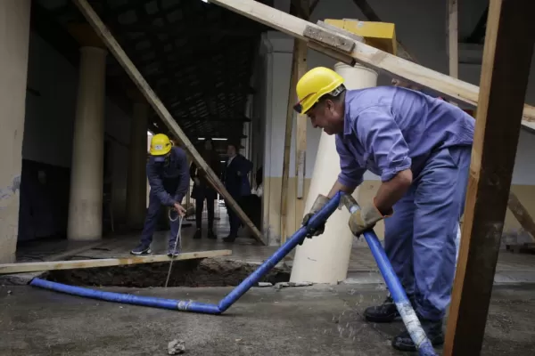 Escuela Bernardo de Irigoyen: avanzan las reparaciones, después de los daños ocasionados por las tormentas