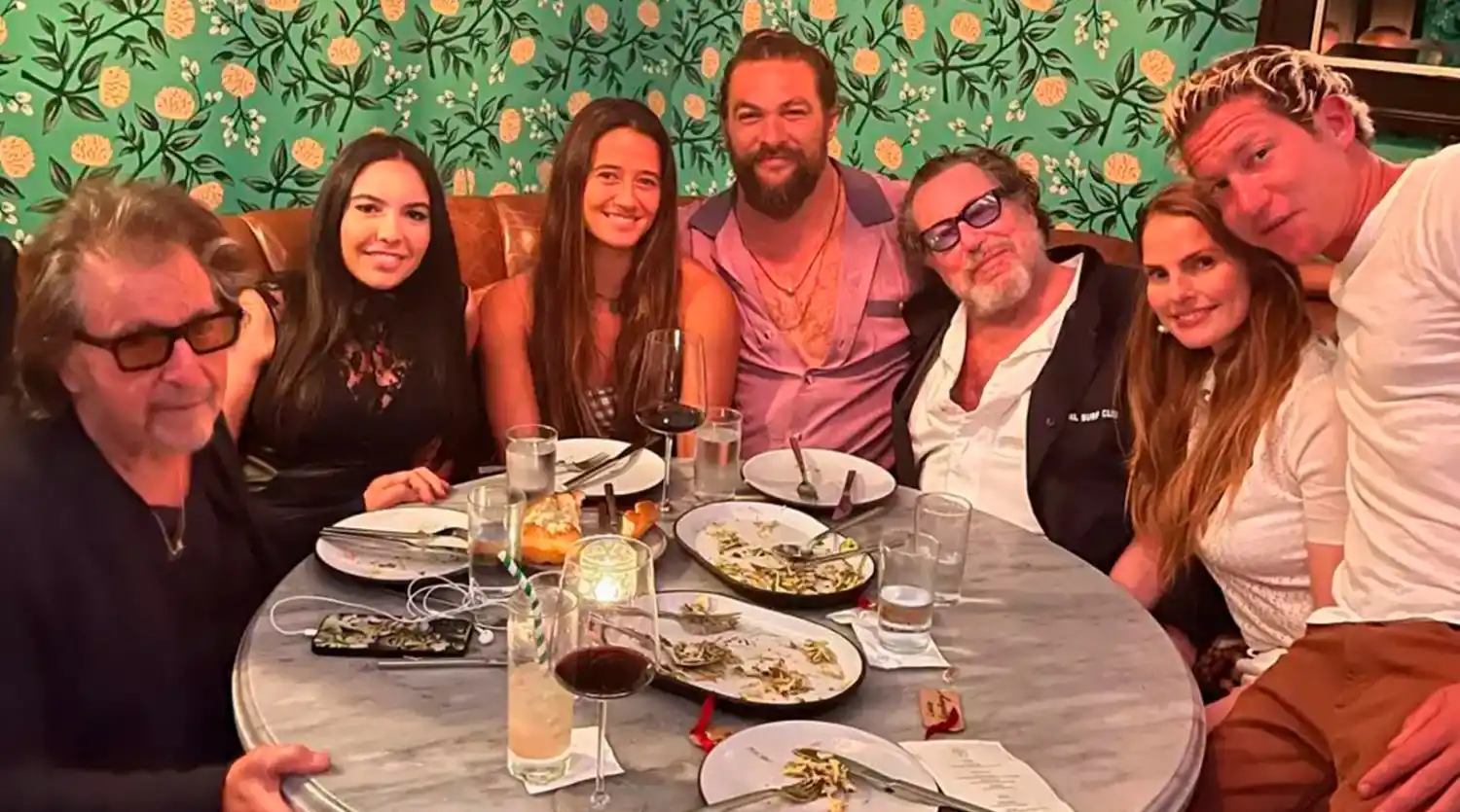 La foto de Jason Momoa que confirmó el romance entre Al Pacino y Noor Alfallah