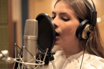 La China Suárez se lanza como cantante con una sugerente canción