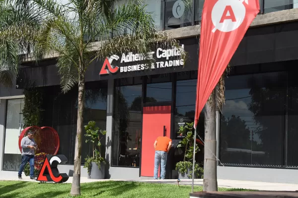 Adhemar habría manejado un capital de U$S 60 millones