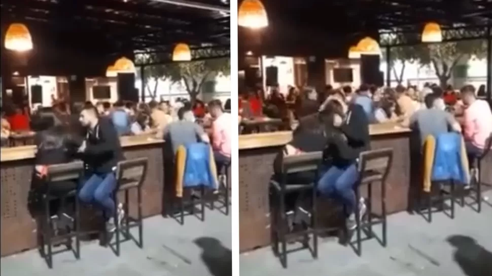 Video: a la vista de todos, un joven agredió a su pareja en la barra de un bar