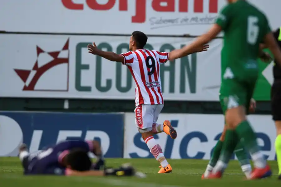 GOLEADOR. Miritello marcó un doblete y estuvo muy cerca de marcar el tercero.