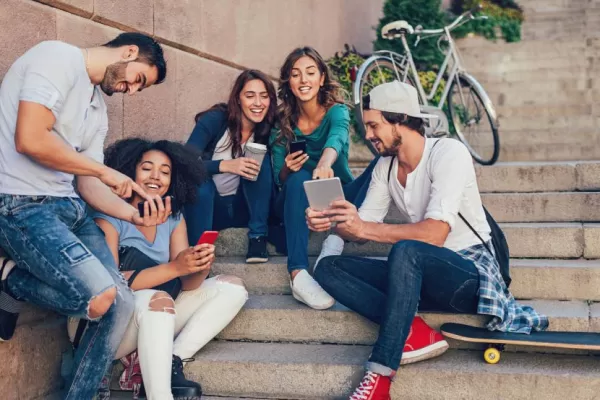 Abreviar en inglés: nuevos modos de conversación juvenil