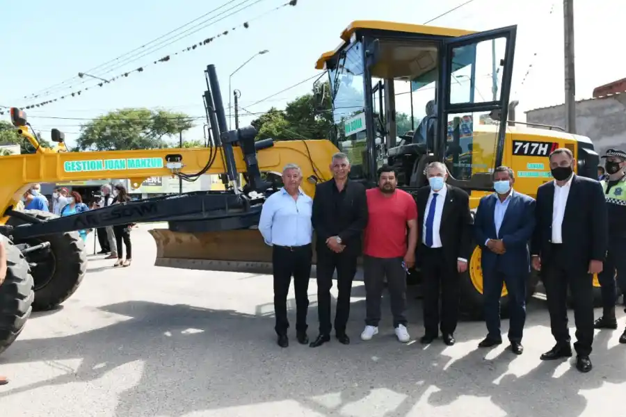 Amplían el parque automotor de departamentos del este tucumano