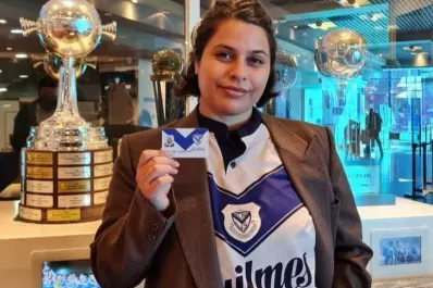 Consiguió el primer carnet no binario de fútbol y quiere romper con los prejuicios