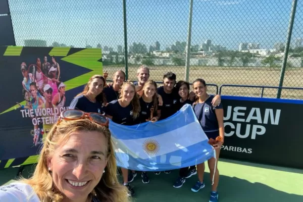 Tenis: la capa de heroínas les quedó a la medida justa