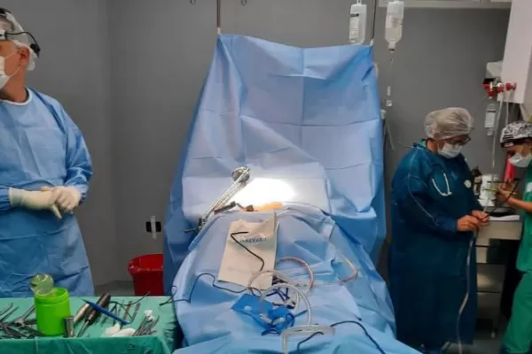 Médicos tucumanos realizaron una operación inédita en la provincia