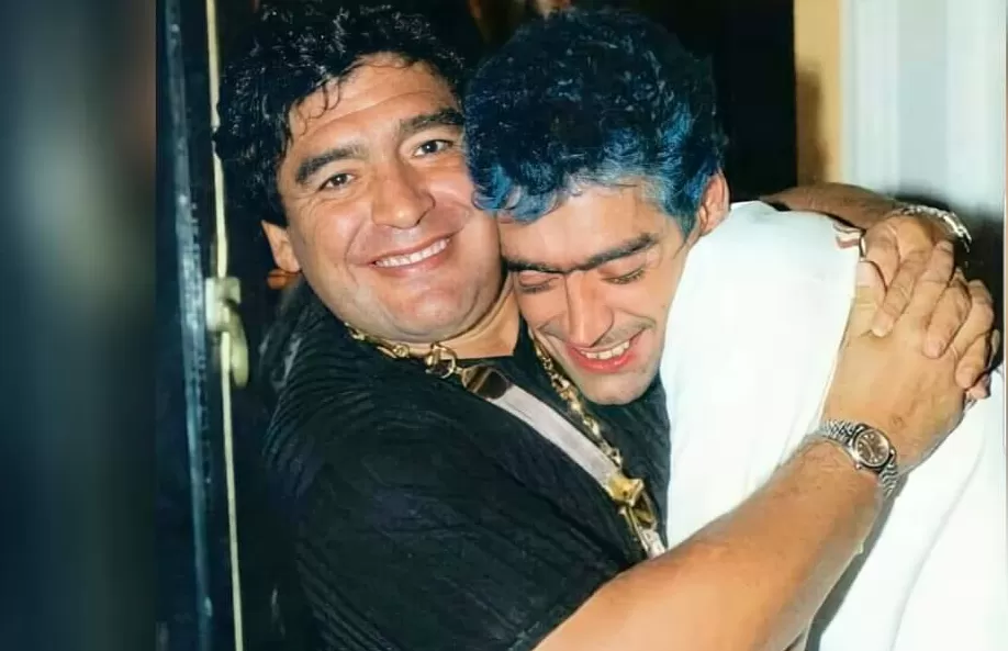 Maradona junto a Rodrigo
