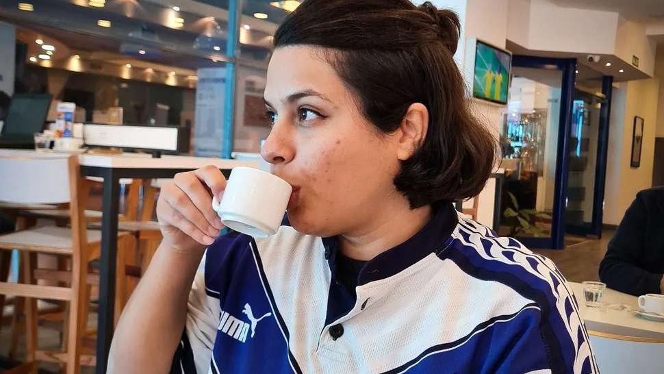 Consiguió el primer carnet no binario de fútbol y quiere romper con los prejuicios