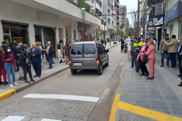 En la capital habilitaron la semipeatonal de calle Laprida al 100