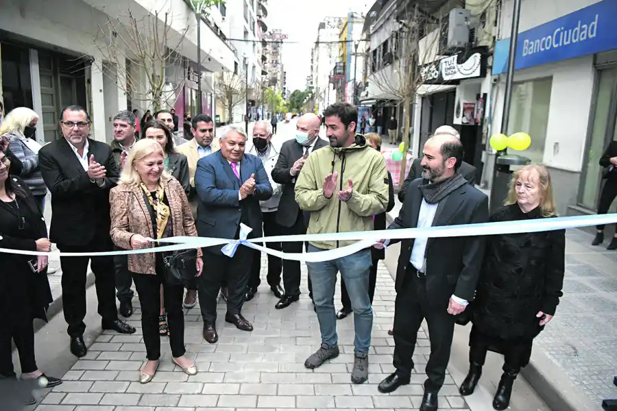 La fisonomía de Laprida al 100 cambió con la semipeatonal