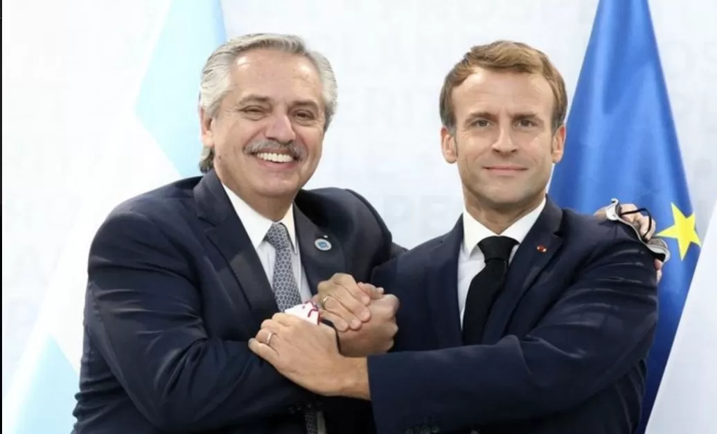 Alberto Fernández felicitó a Emmanuel Macron por su triunfo en Francia