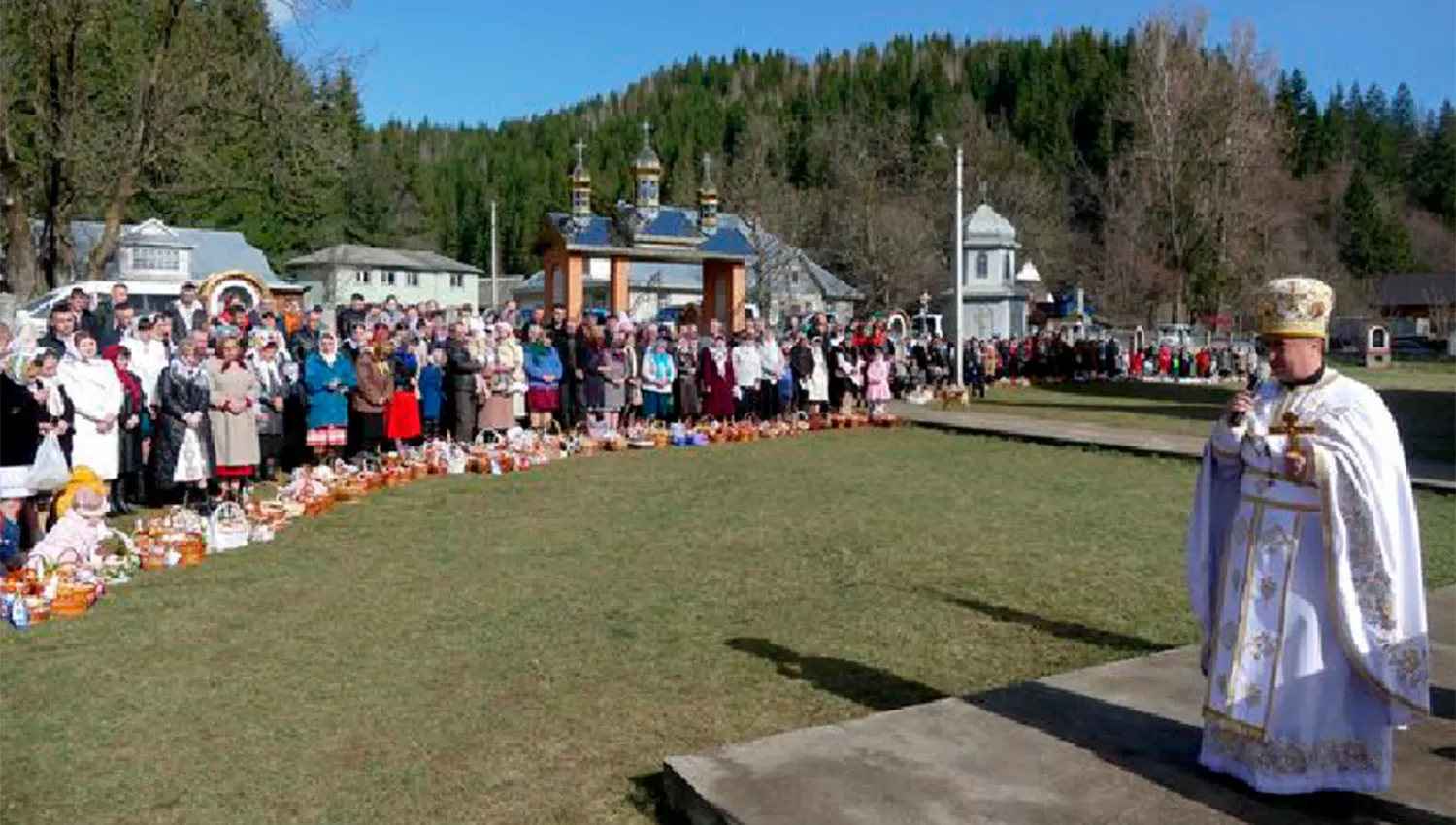 DÍA FESTIVO. Los cristianos de Ucrania celebraron hoy la Pascua ortodoxa en Kiev y en diferentes puntos del país.