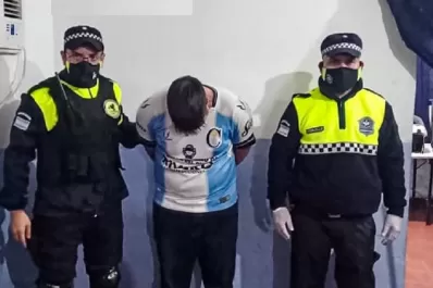 Amenazó a su madre y trató de prenderle fuego a la casa