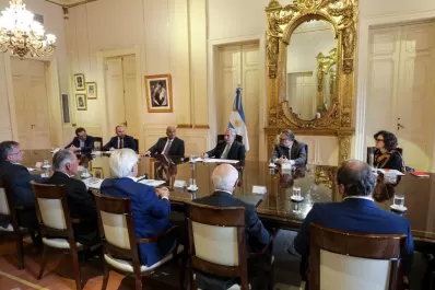 Qué temas se trataron durante la reunión entre el Presidente y los dirigentes de la UIA