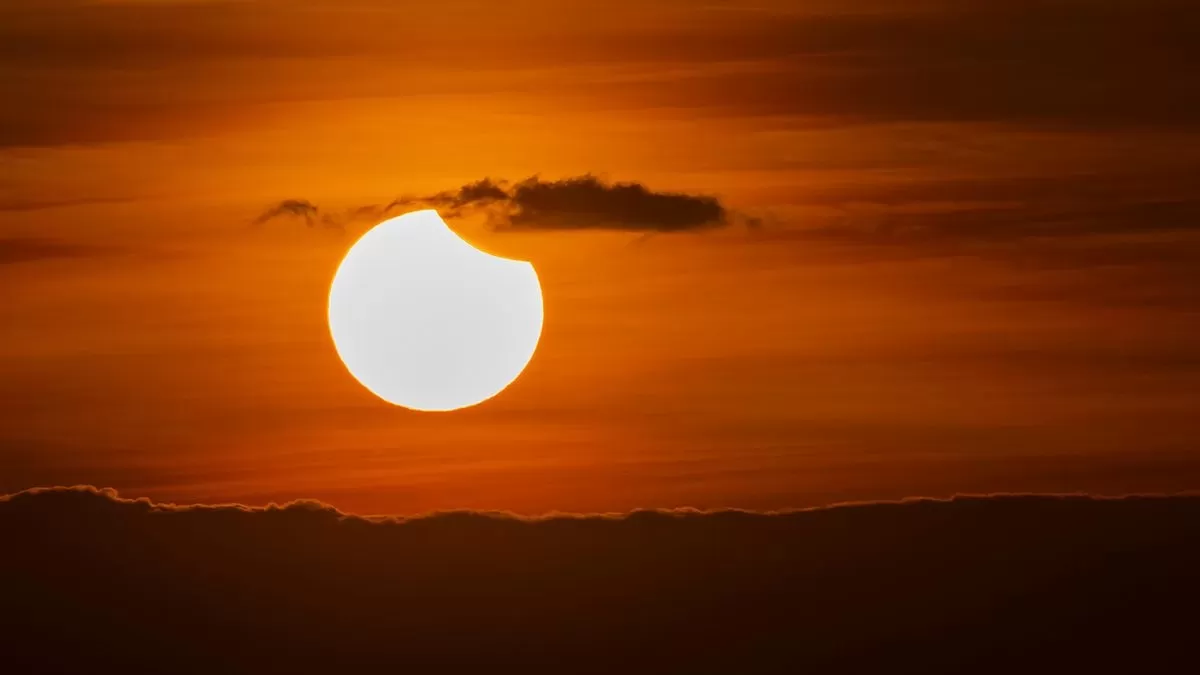 El próximo sábado, 30 de abril, llega el primer eclipse de Sol del año 2022. 